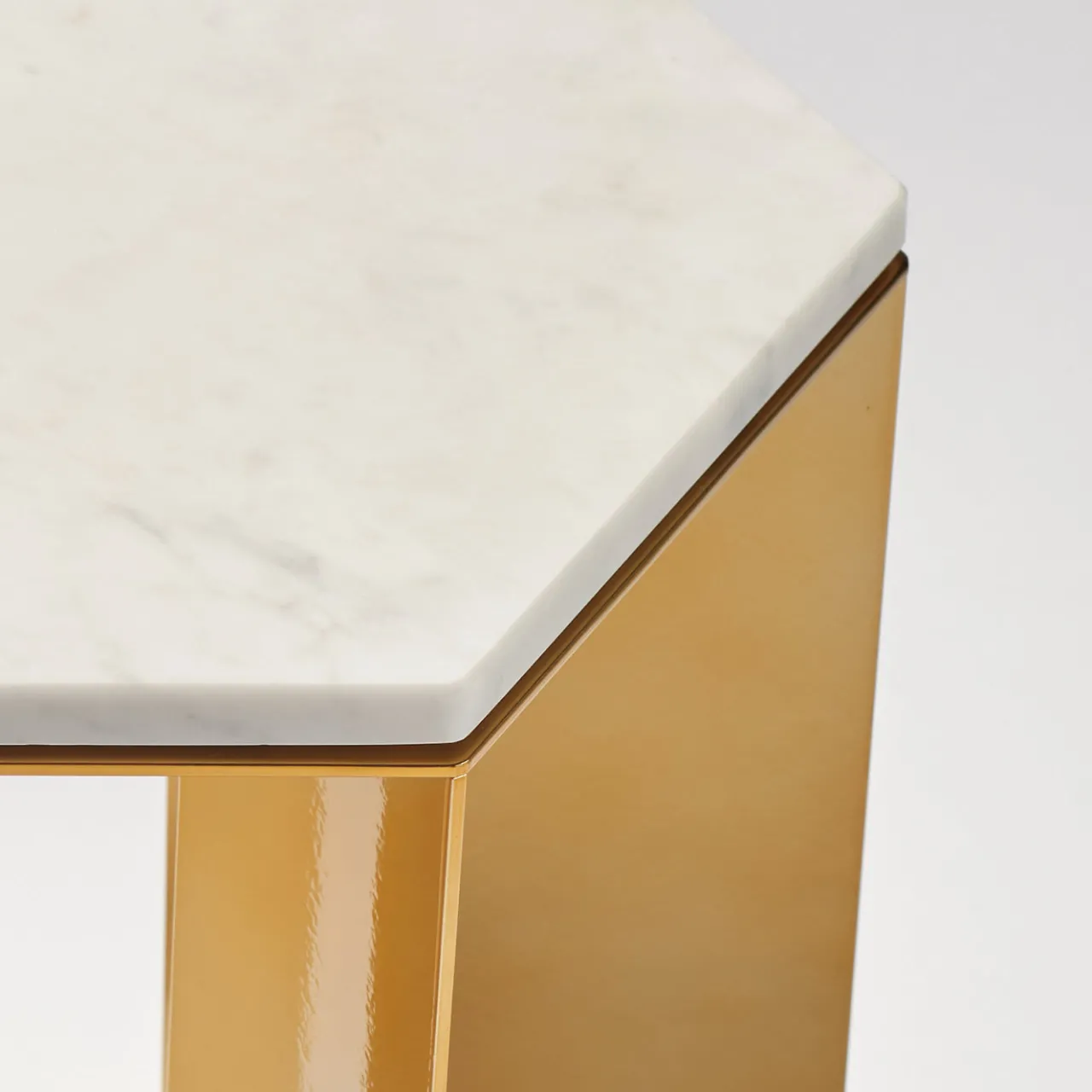 V.L. Lavorazioni In Ferro Side Tables<Alato Gold and White Marble Side Table by Antonio Saporito
