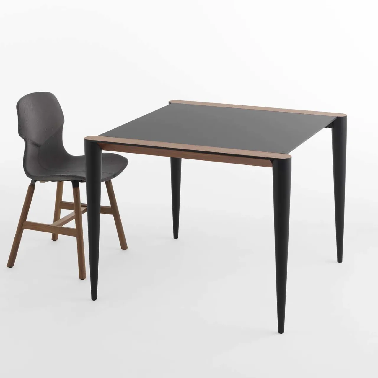 Horm Bistro Tables<Bolero Bistro Table by Renato Zamberlan