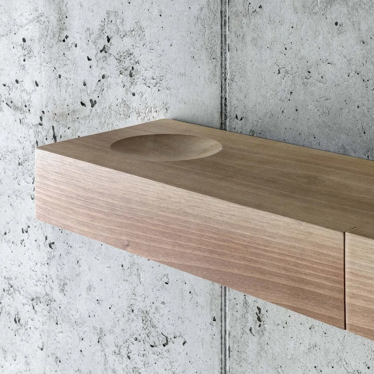 Fioroni Shelves<Bàuti Shelf by Pasquini Tranfa Architects