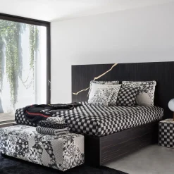 K-3 by Kenzo Takada Benches<Camille Black and White Bench