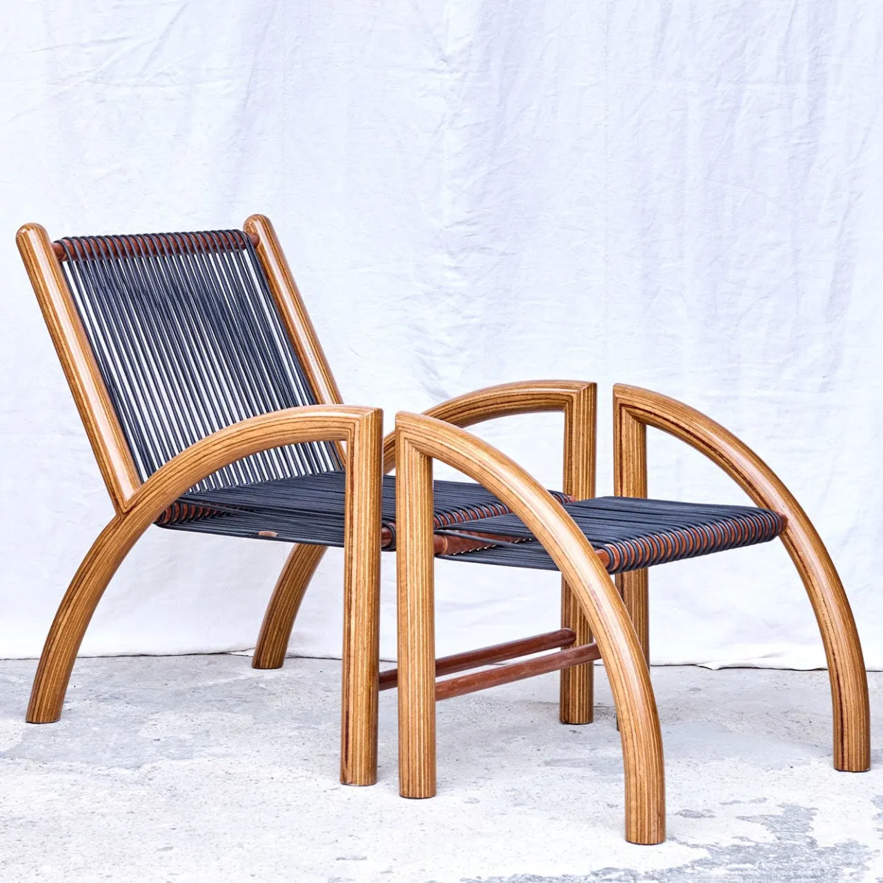 Emanuele Pantanella Design Chaises<Chaise Okoume Wood And Black Leather Chaise Longue