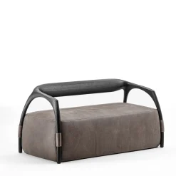Durame Sofas<Chassis Wood Frame and Gray Leather Sofa