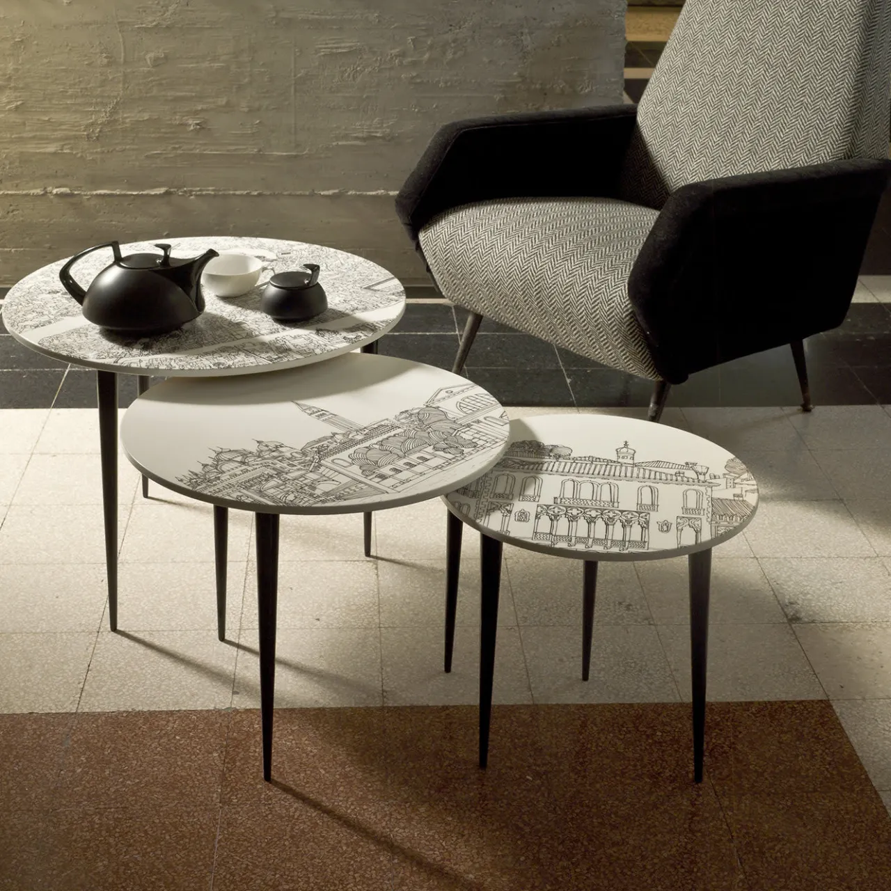 Extroverso Nesting Tables<Close Up Venezia Set of Three Nesting Tables