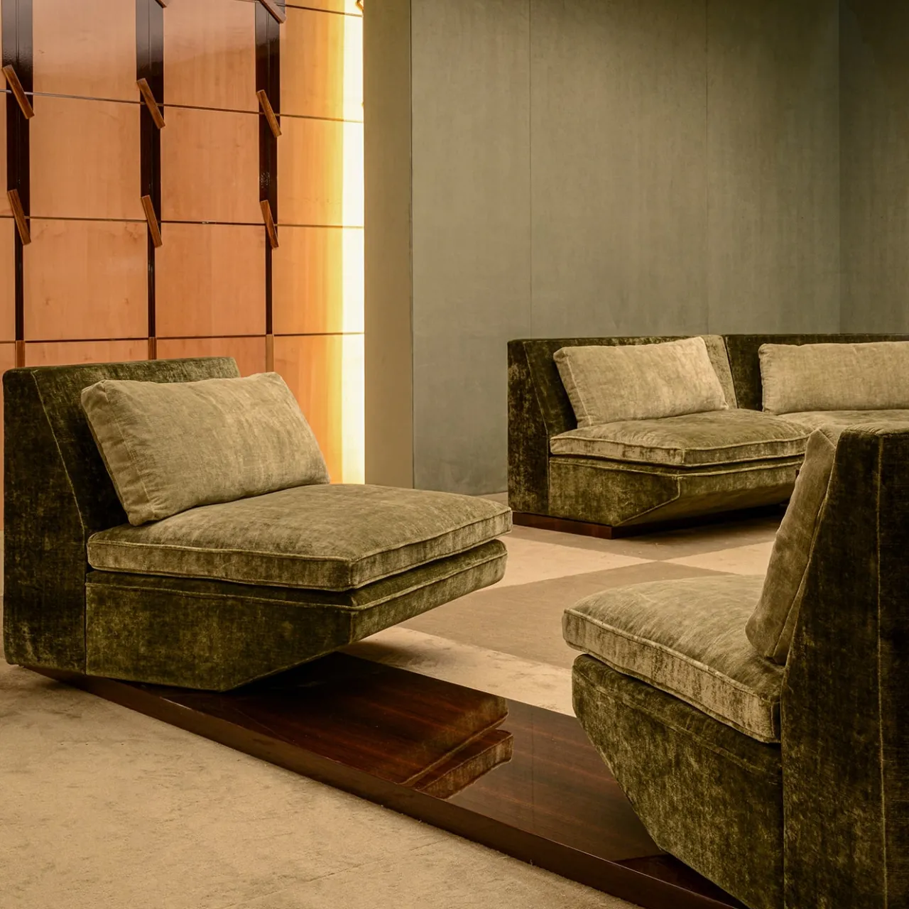 Fratelli Boffi Sofas<Colloquio Swivel Green Velvet 2-Seater Sofa by Storagemilano