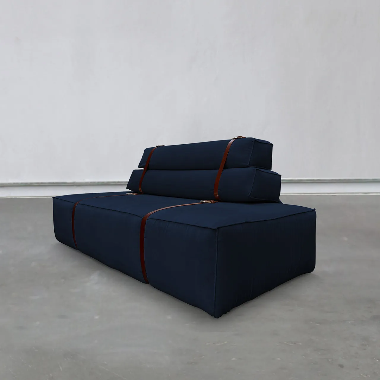 DLA Design Lab Sofas<Docker Blue Navy Velvet Sofa