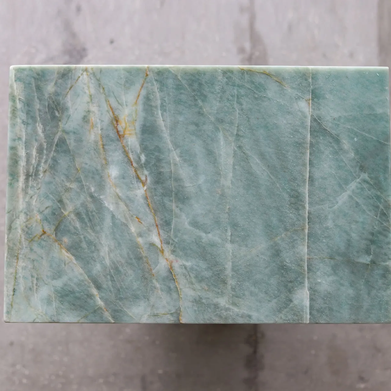 Stone Stackers Side Tables<Emerald Quartzite Marble Side Table