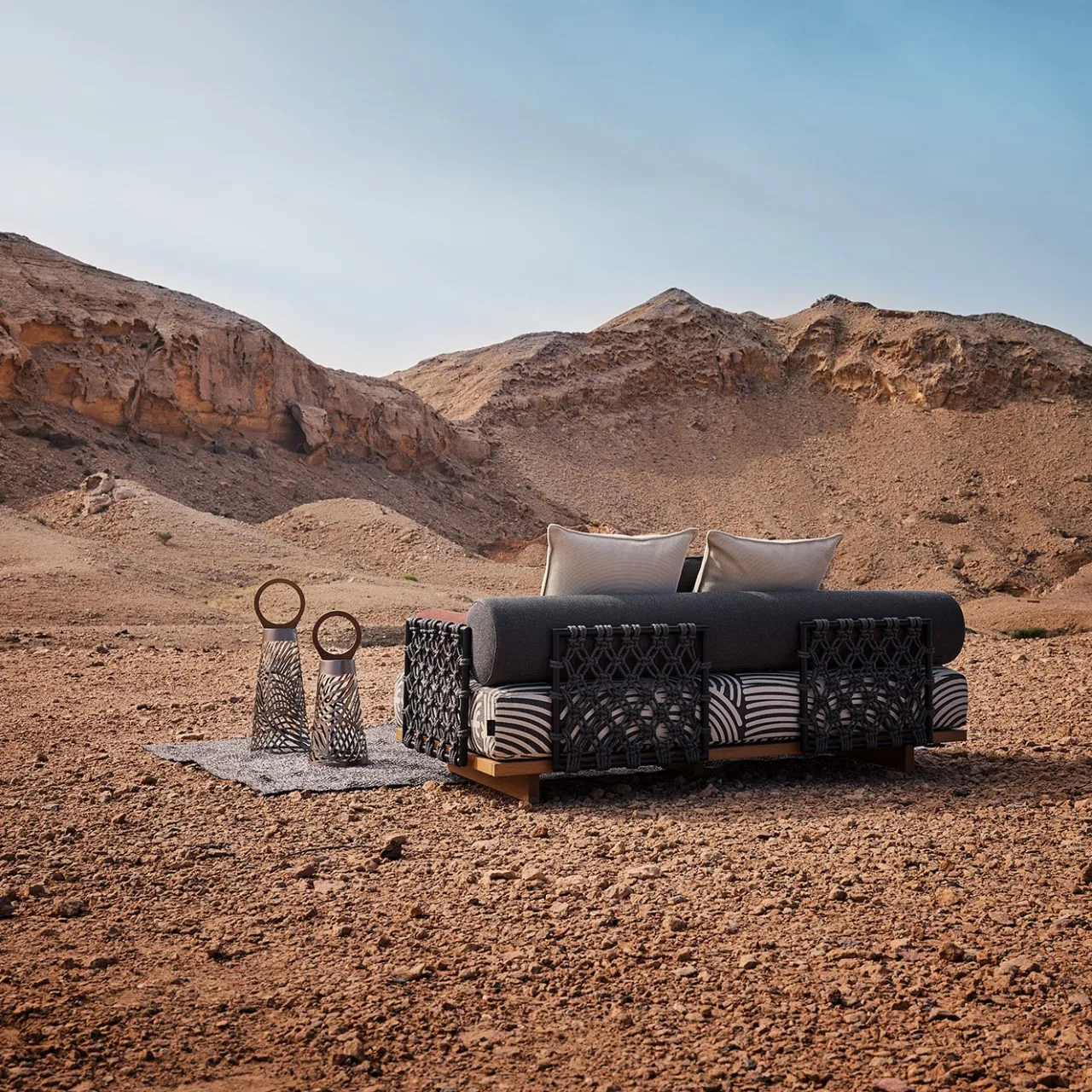 Jwana Hamdan Outdoor Sofas & Benches<Emir Gray Sofa
