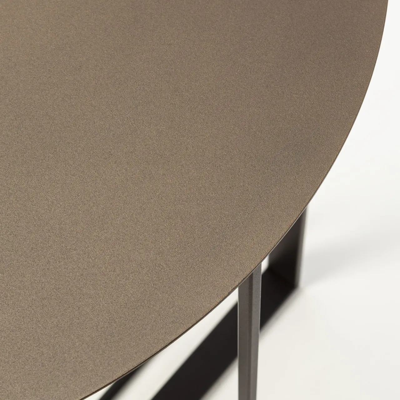 Splot Design Side Tables<Ferrea Vie Random Side Table by Svetlana Golubeva