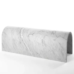 Salvatori Benches<Galleria Scultpure Bench by Ron Gilad