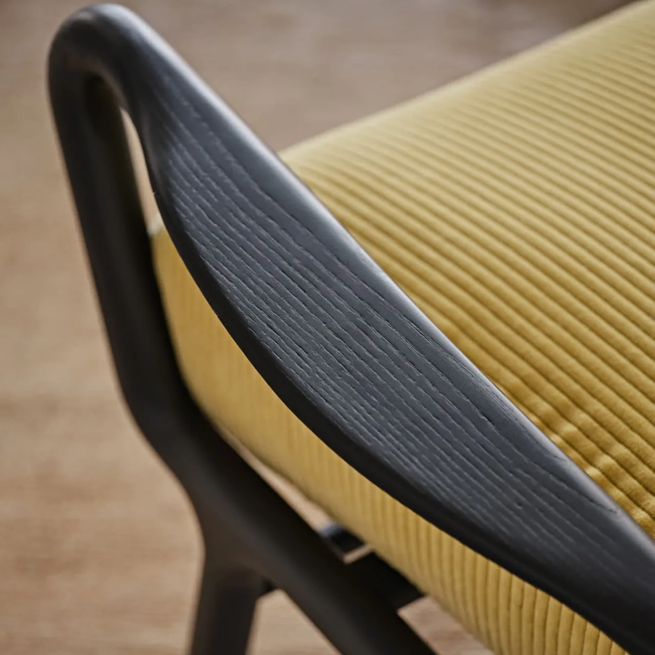 Black Tie Lounge Chairs<Girò Moka & Yellow Lounge Chair