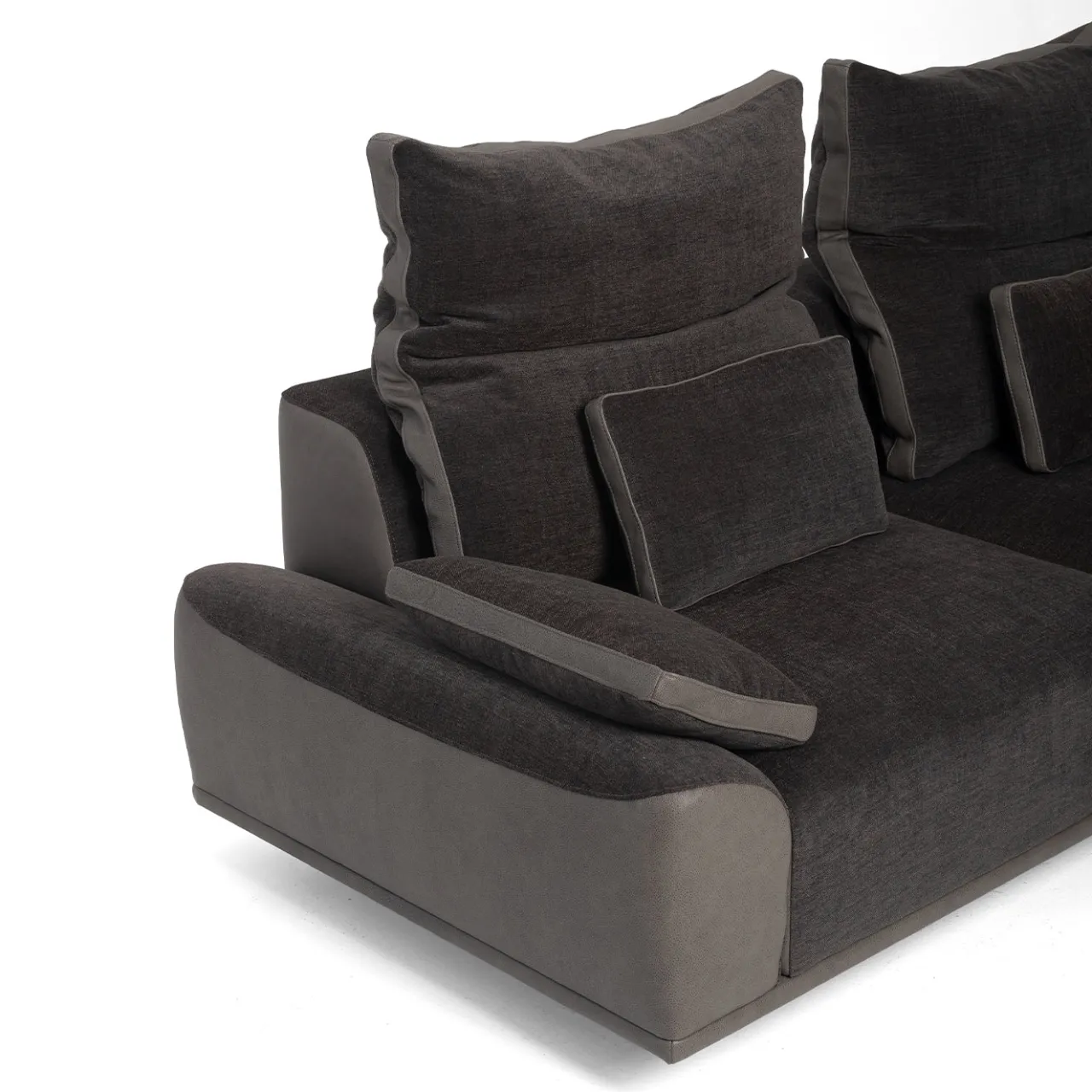 Mantellassi 1926 Sofas<Grand Tour Black Fabric & Leather sofa