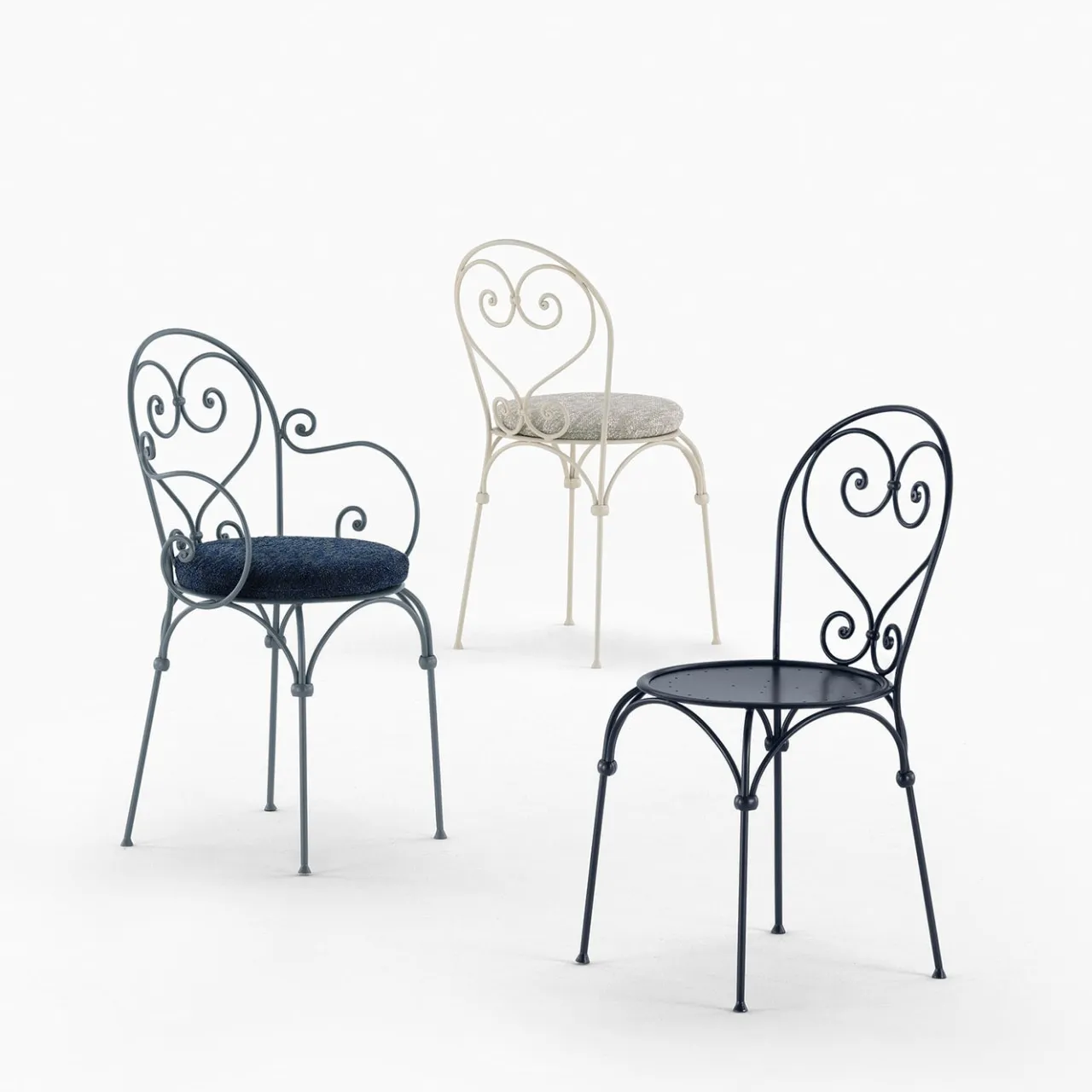Dante Negro Outdoor Chairs & Stools<Inbloom Cushioned Wrought Iron White Chair