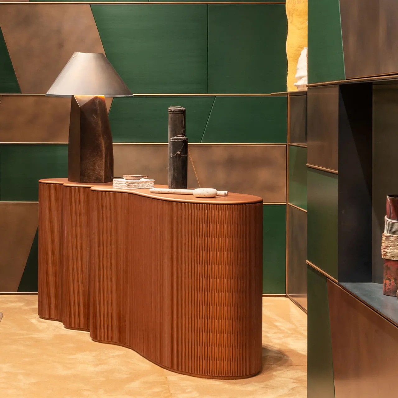 Laura Meroni Consoles<Infinity Console