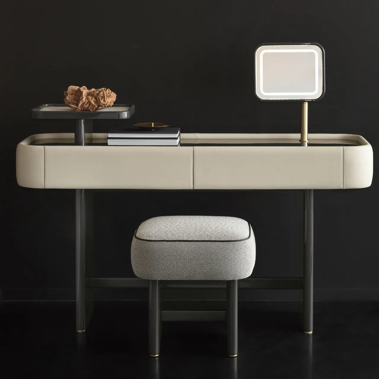 Daytona Ottomans & Poufs<Kruger Gray Pouf by Dainellistudio