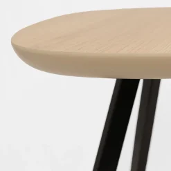 TrabA' Side Tables<Lulo Natural Ash & Black Metal Side Table