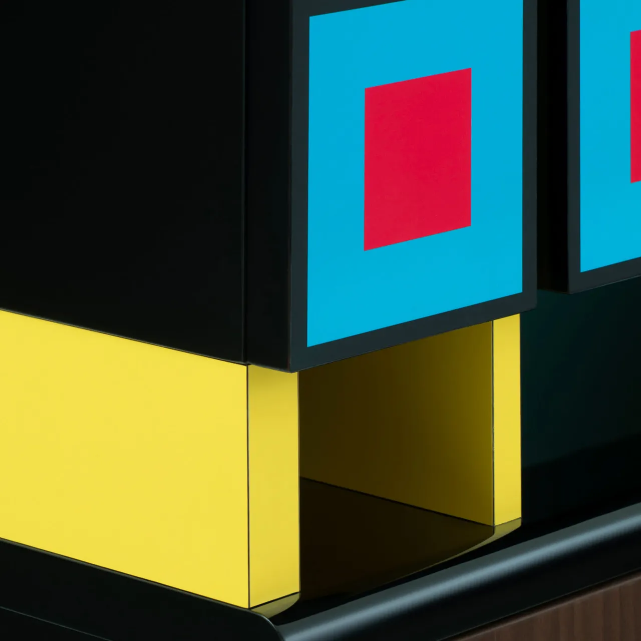 Memphis Cabinets<Margherita Cabinet by George Sowden - Post Design