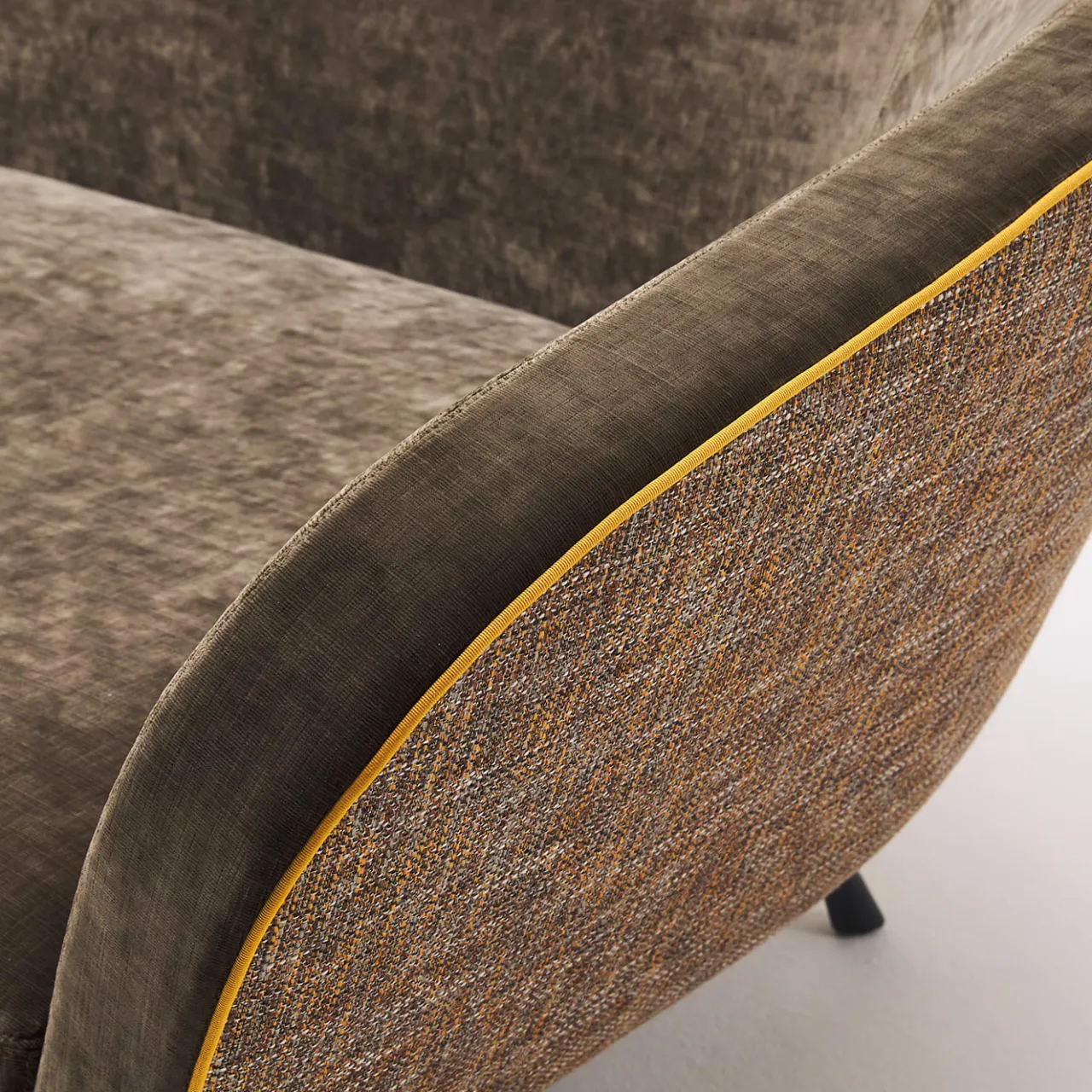 Casa Covre Sofas<Navona Brown Sofa