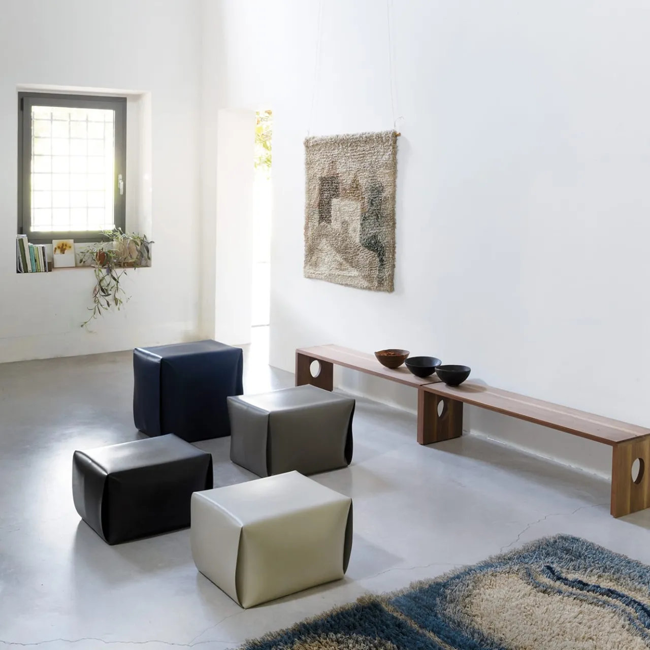 Tonucci Collection Ottomans & Poufs<Navy Blue Big Bao Ottoman by Viola Tonucci