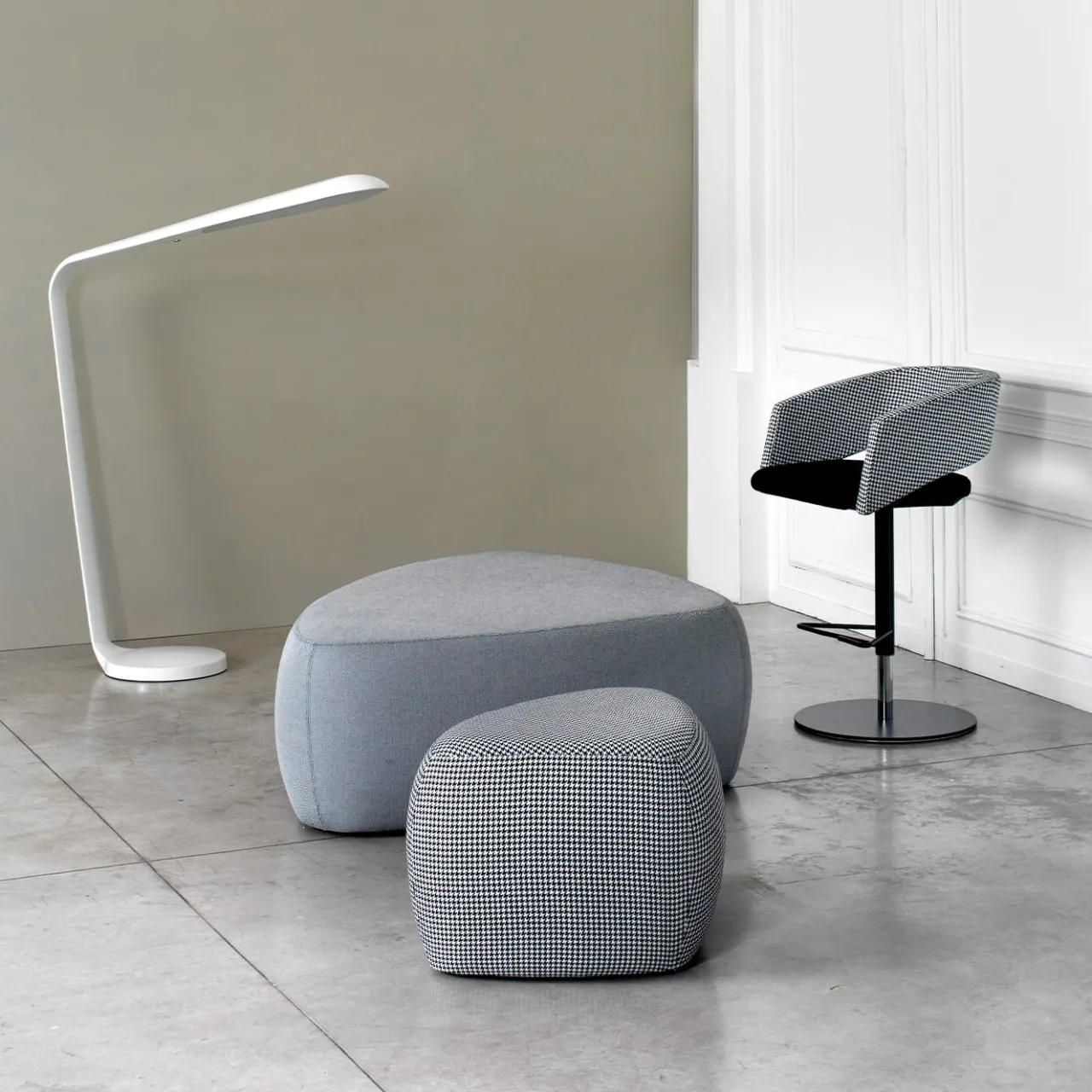 Sitia Ottomans & Poufs<Nebu Small Pouf