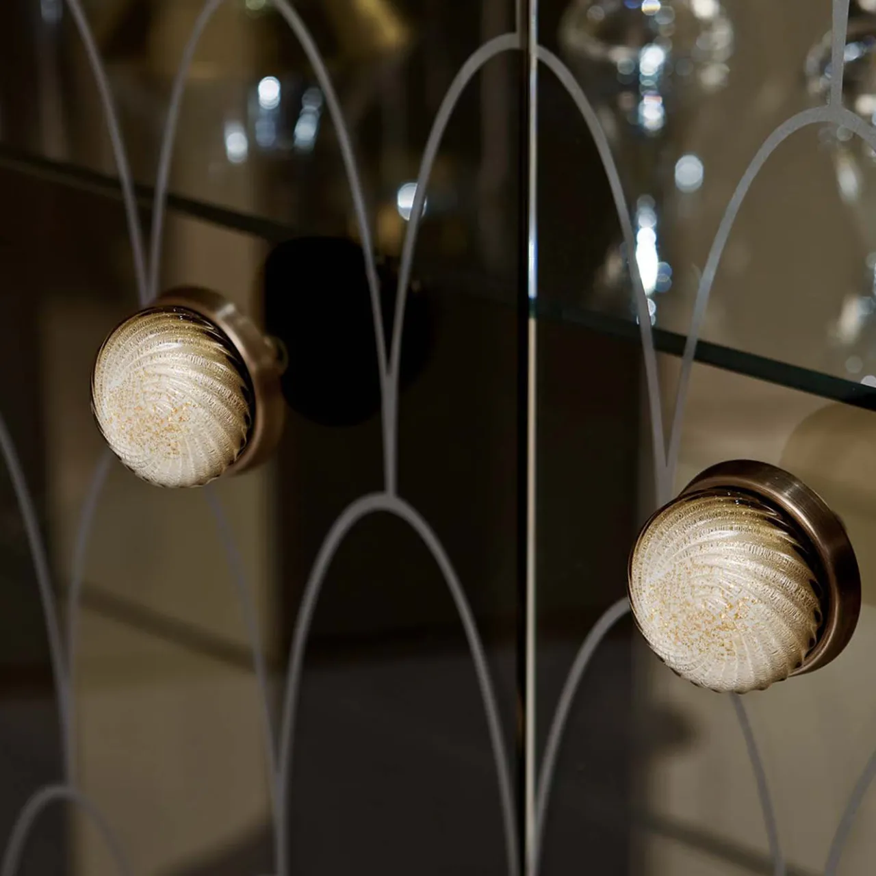 Minotti Collezioni Cabinets<Pantelleria Curio Cabinet #1