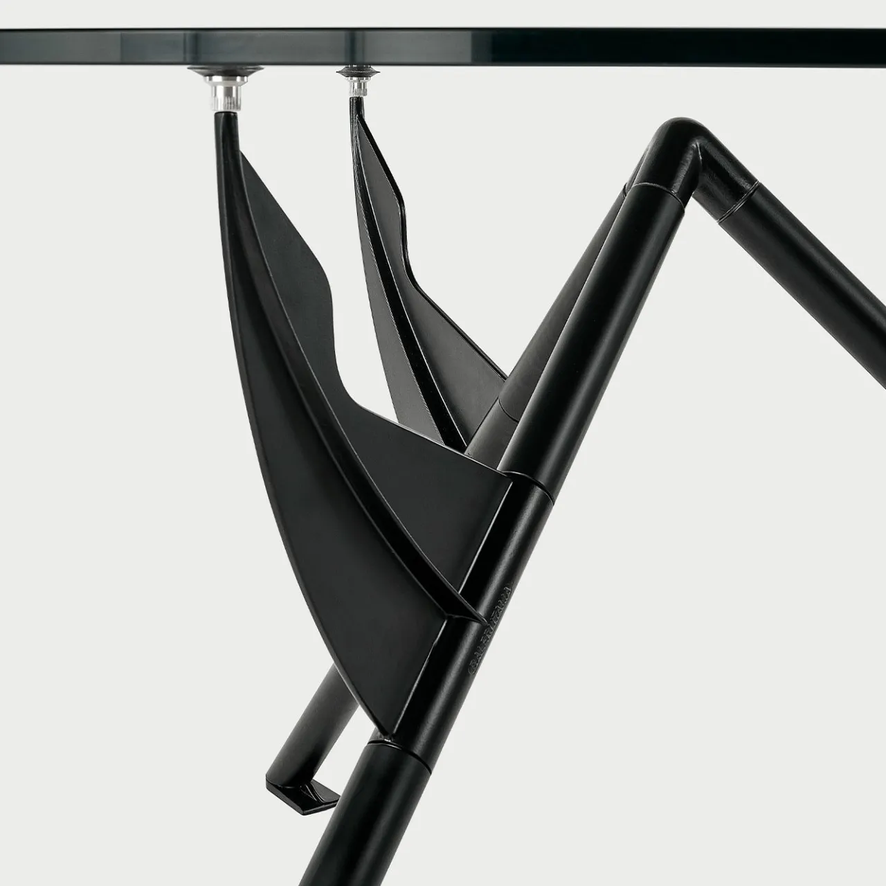 Baleri Italia Dining Tables<President M Round Table with Glass Top and Black Metal Frame