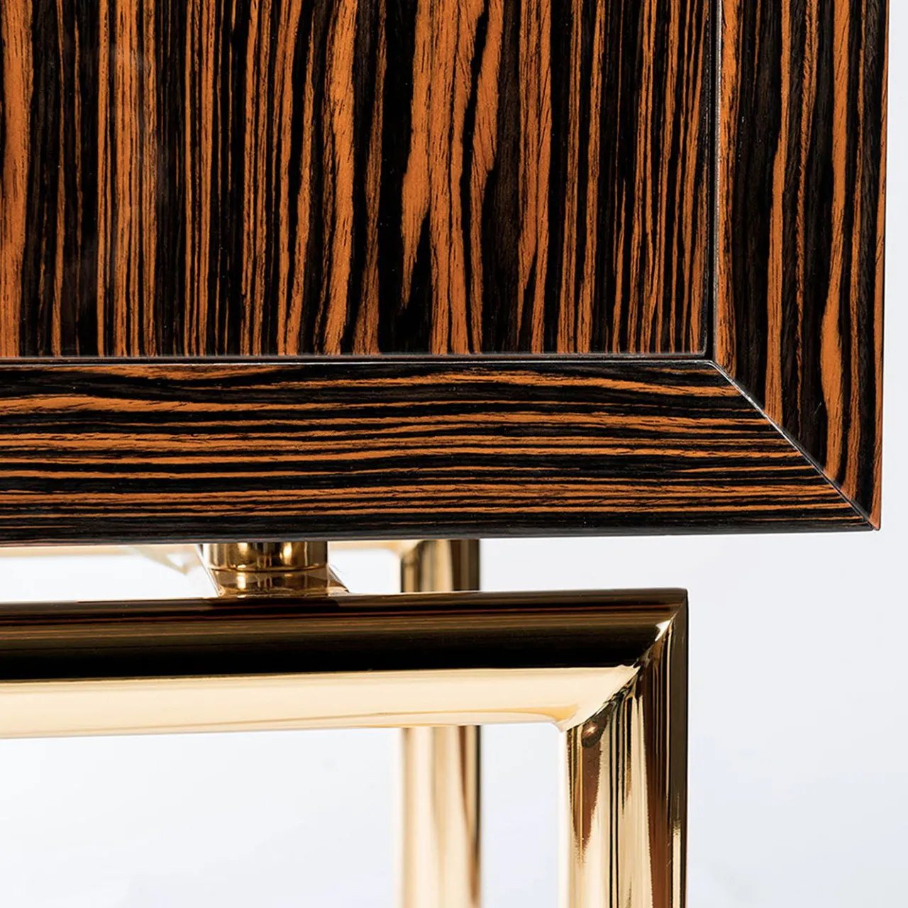VGnewtrend Cabinets<Secret 1 Cabinet