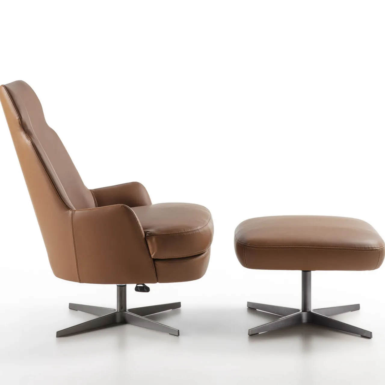 Carpanelli Armchairs<Shape Leather Swivel Bergere