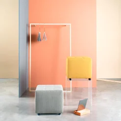 Sitia Ottomans & Poufs<SigPouf Mango with wheels