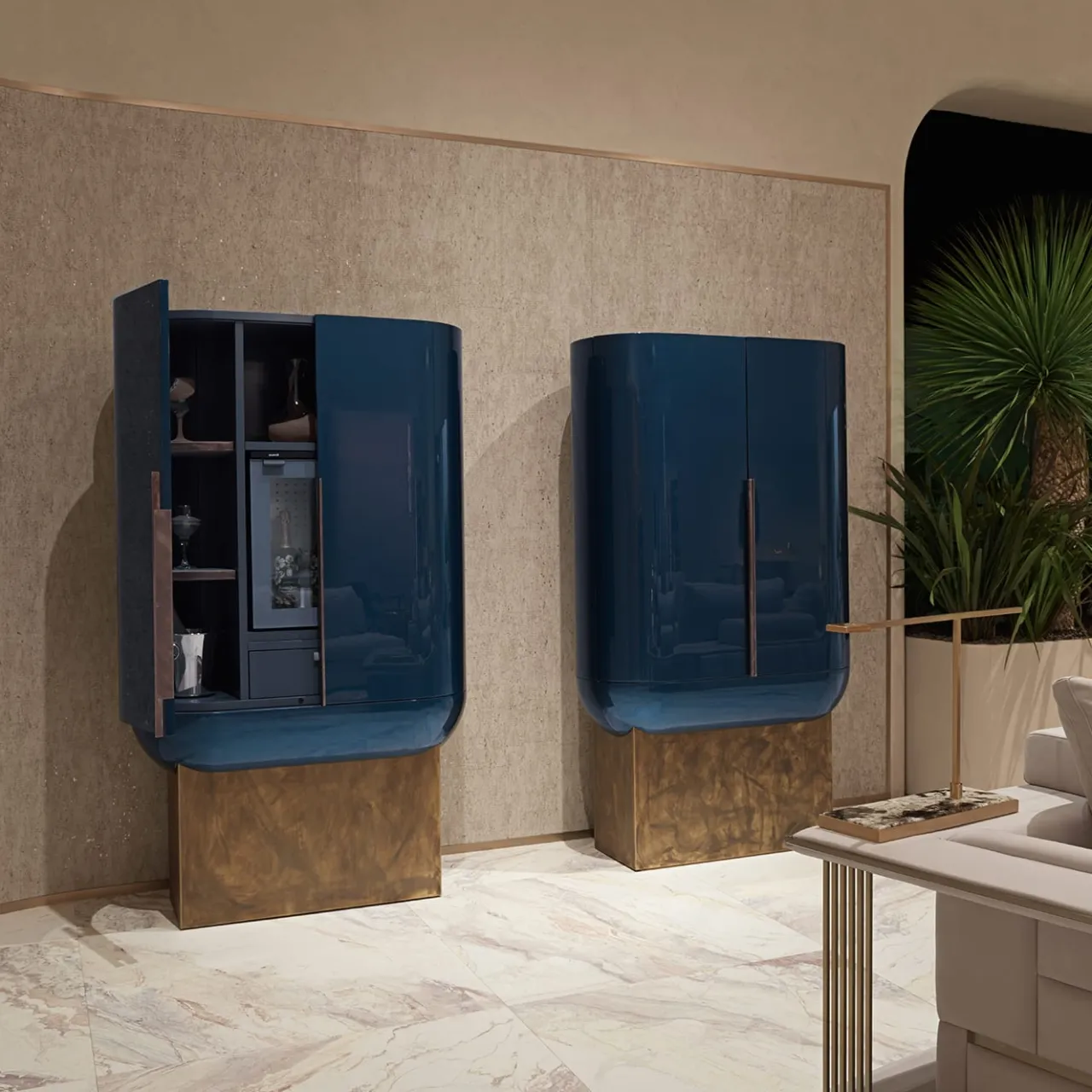 Visionnaire Bar Cabinets<Siona Blue Polished Lacquered Wood And Leather Bar Unit
