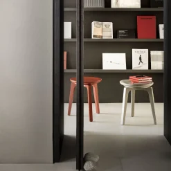 TRUE Stools<Tod Red Low Stool