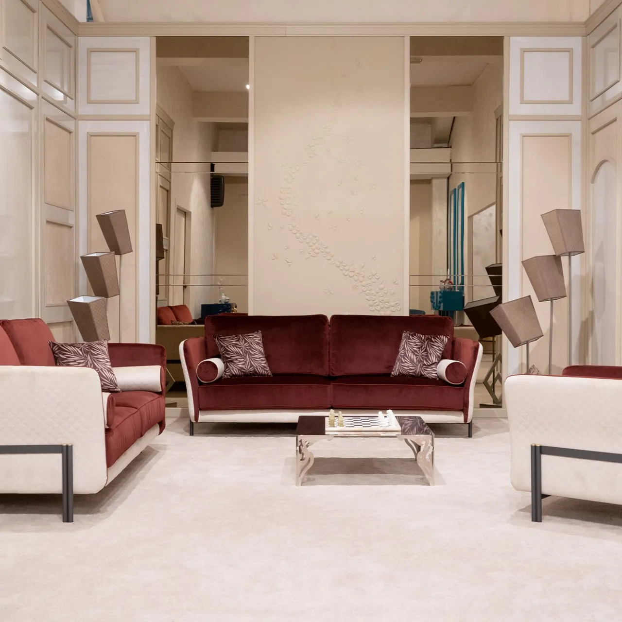 Mantellassi 1926 Sofas<Universal red and white velvet sofa